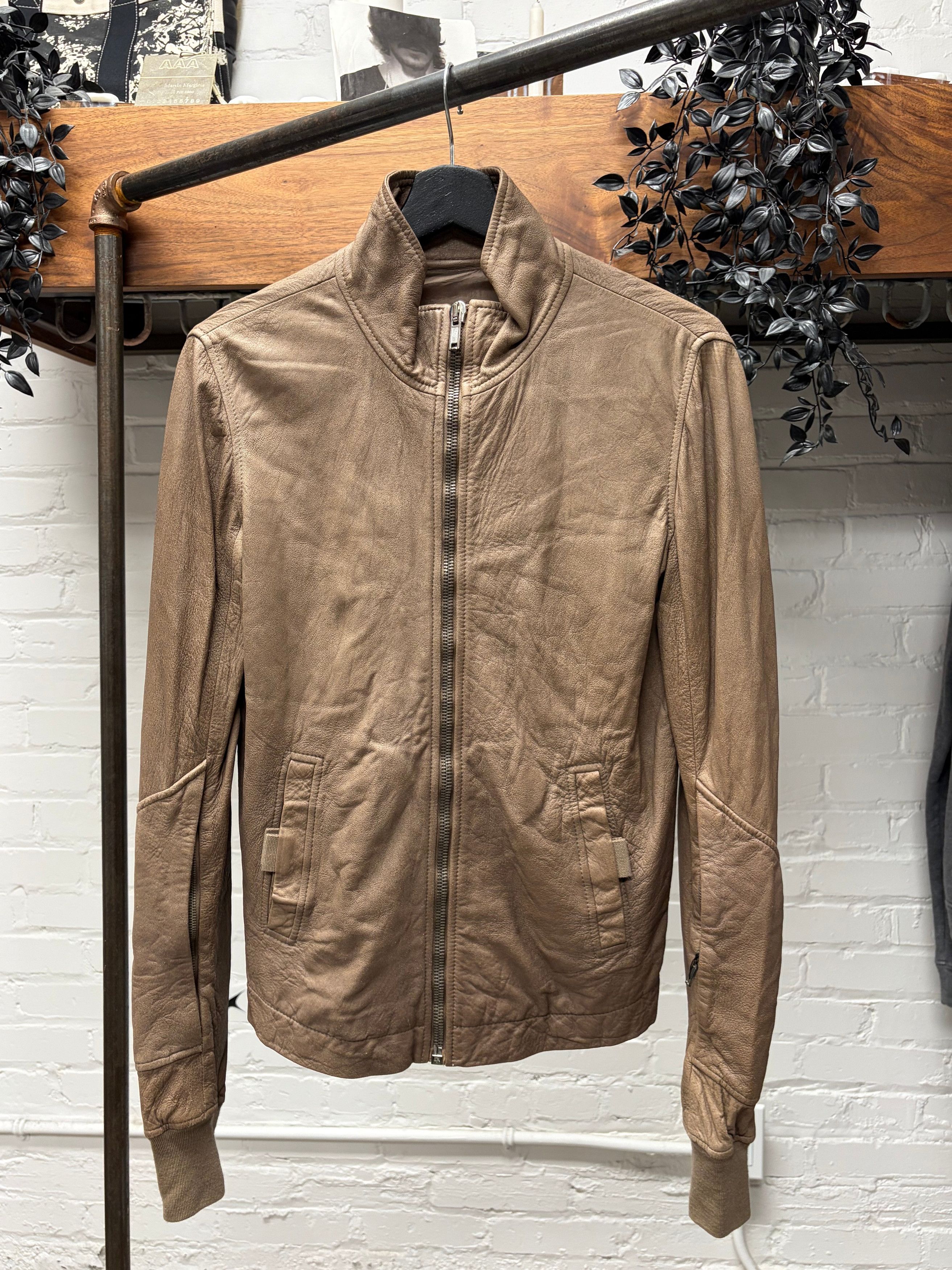 Rick Owens 2000s Rick Owens O&M era Dust Brown High Neck Leather Jacket Size US XS / EU 42 / 0 - 1 Thumbnail