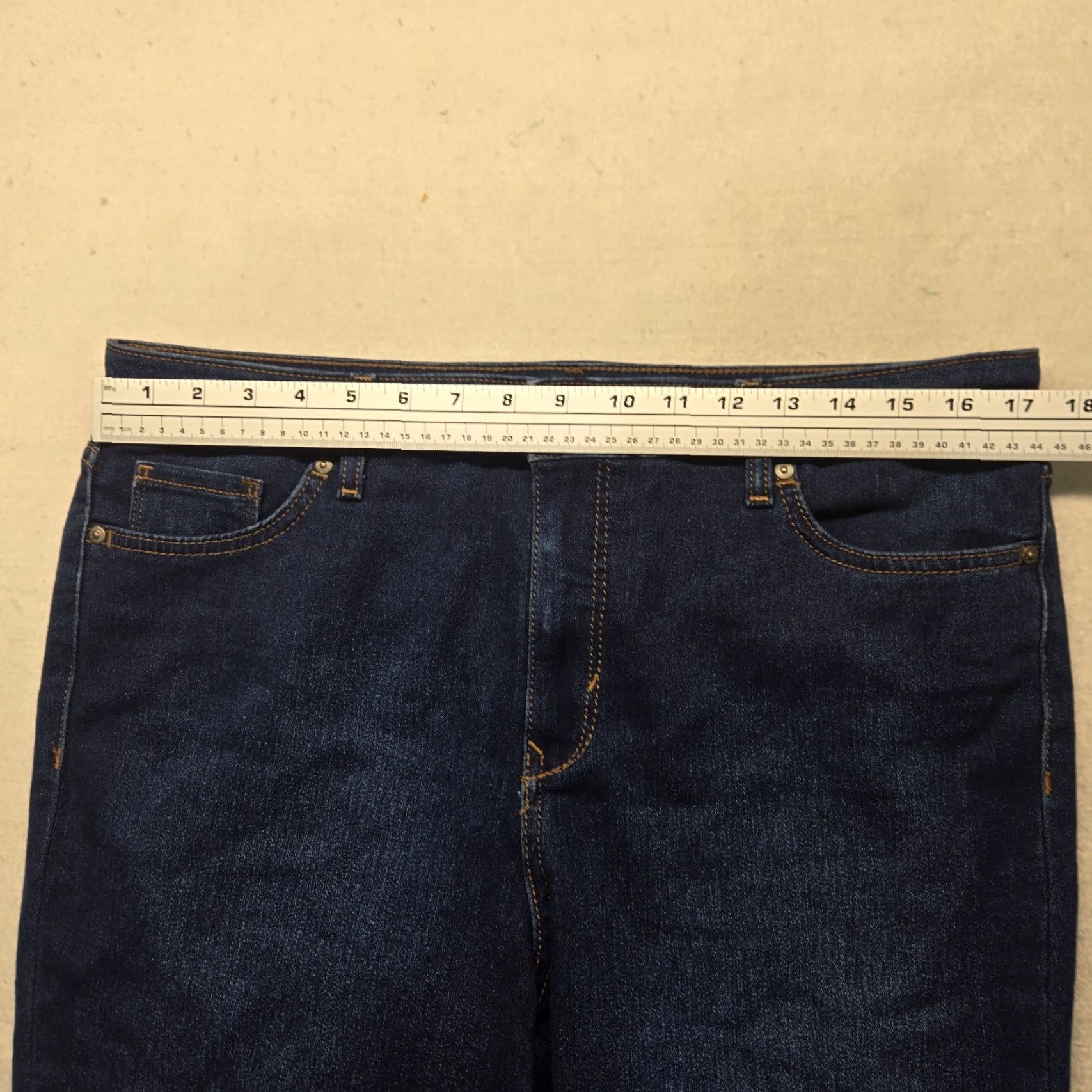 Gloria Vanderbilt Gloria Vanderbilt Amanda Dark Wash Blue Jeans Denim Adult Women's Size 14 Size 36" / US 14 / IT 50 - 3 Thumbnail