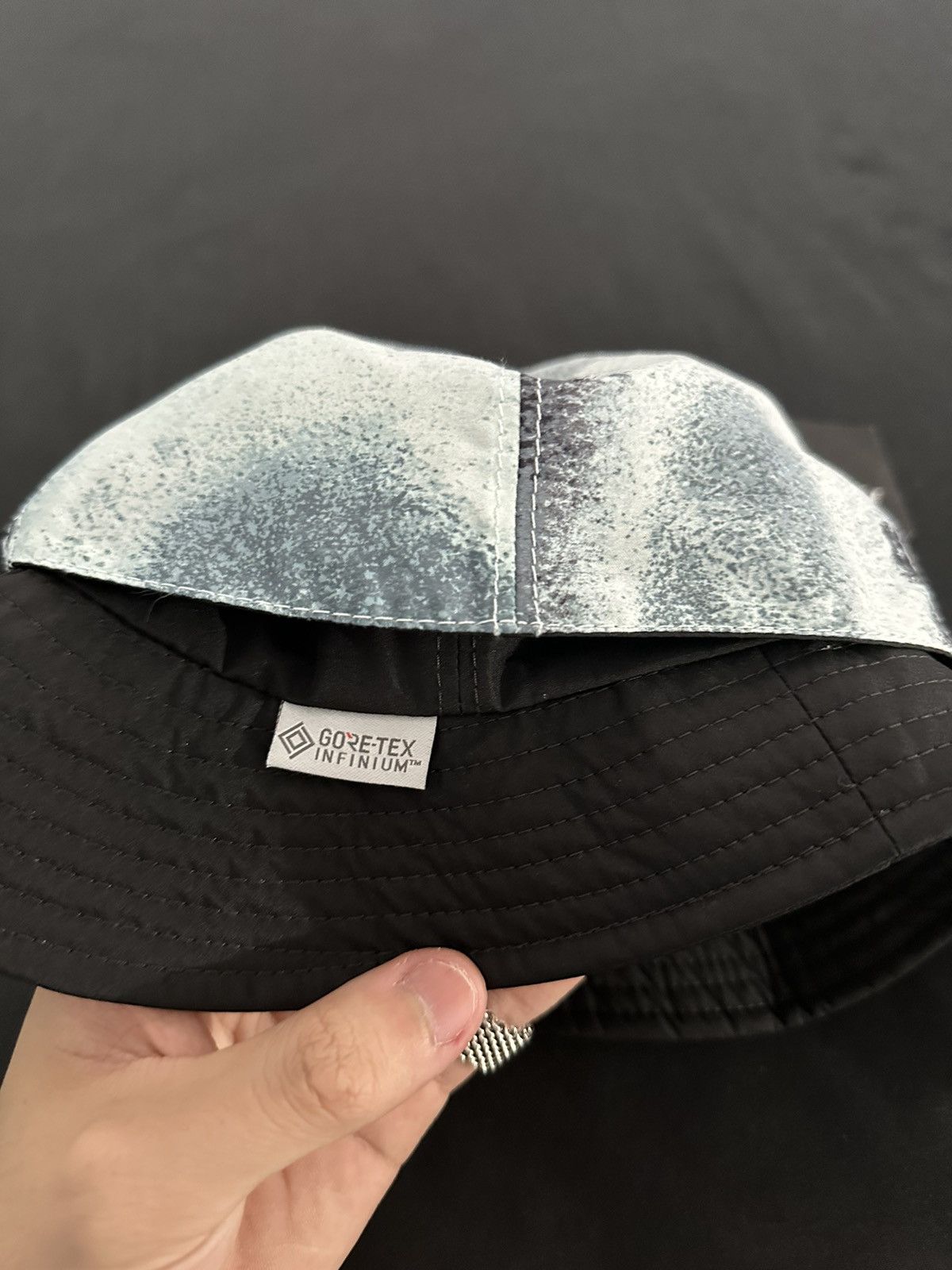Goretex Stone Island Reversible Black Gore-Tex 3L Bucket Hat Size ONE SIZE - 4 Thumbnail