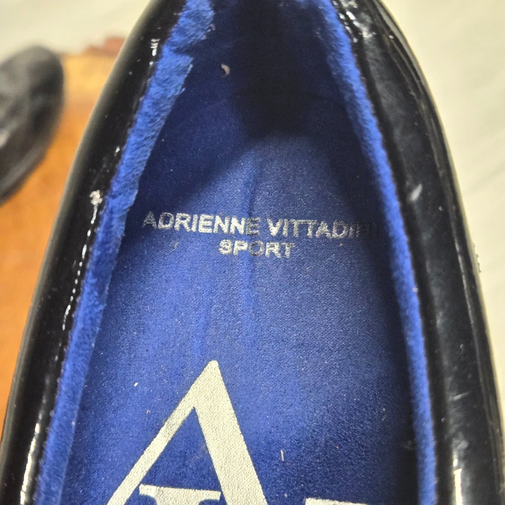 Vintage VINTAGE Adrienne Vittadini Sport Comfort Black Lace Up Adult Women's Size 10 Shoes Size ONE SIZE - 7 Thumbnail