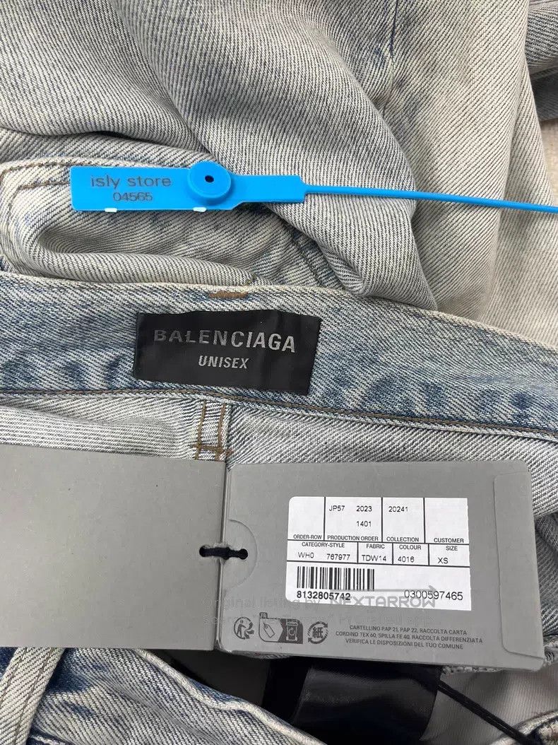 Balenciaga Balenciaga size XS Washed Logo Tag Mid-Waist Jeans Size US 27 - 5 Thumbnail
