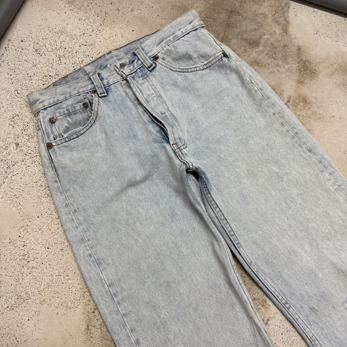 Levi's Vintage 90s Levis 501 Buttonfly Distressed Marks Denim Pants Size US 27 - 4 Thumbnail