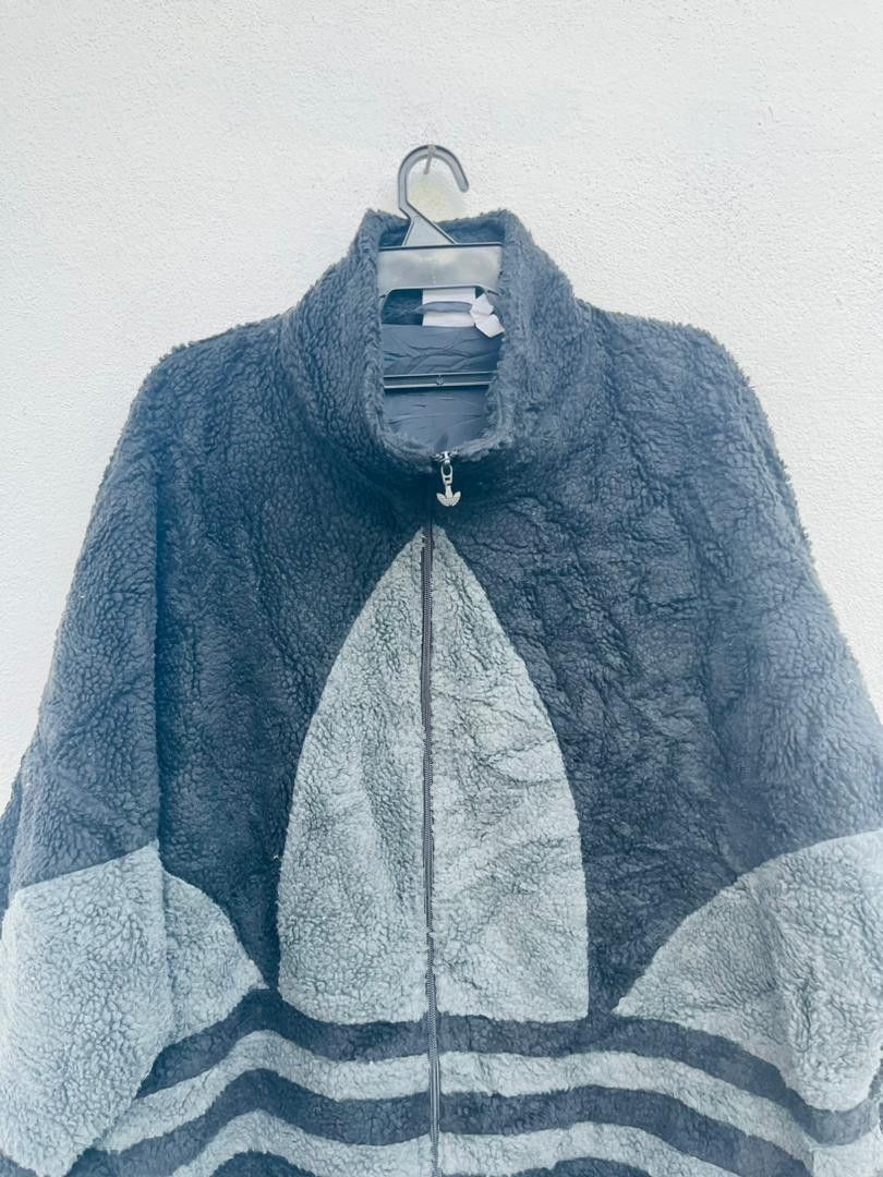 Adidas Vintage Adidas Big Logo Designer Fashion Style Size US XL / EU 56 / 4 - 2 Thumbnail