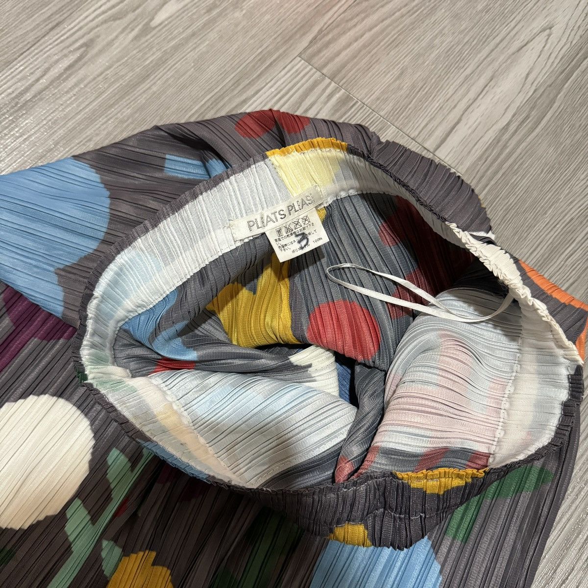 Issey Miyake × Pleats Please Issey Miyake Issey Miyake Pleats Please Grey Colorful Long Pants Size 30" / US 8 / IT 44 - 6 Thumbnail