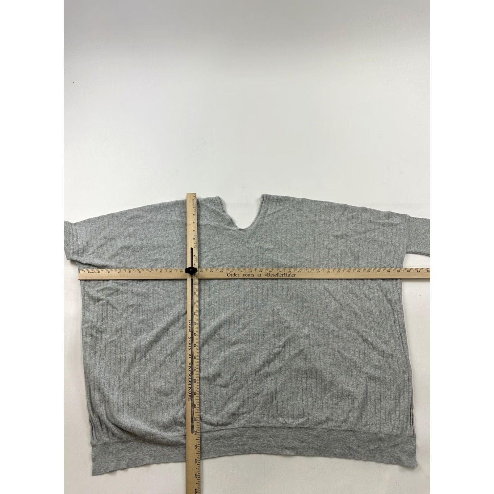 Vintage Cabi Shirt Womens Medium Gray Watson Pullover Lightweight Style #5451 Ladies Size M / US 6-8 / IT 42-44 - 7 Thumbnail