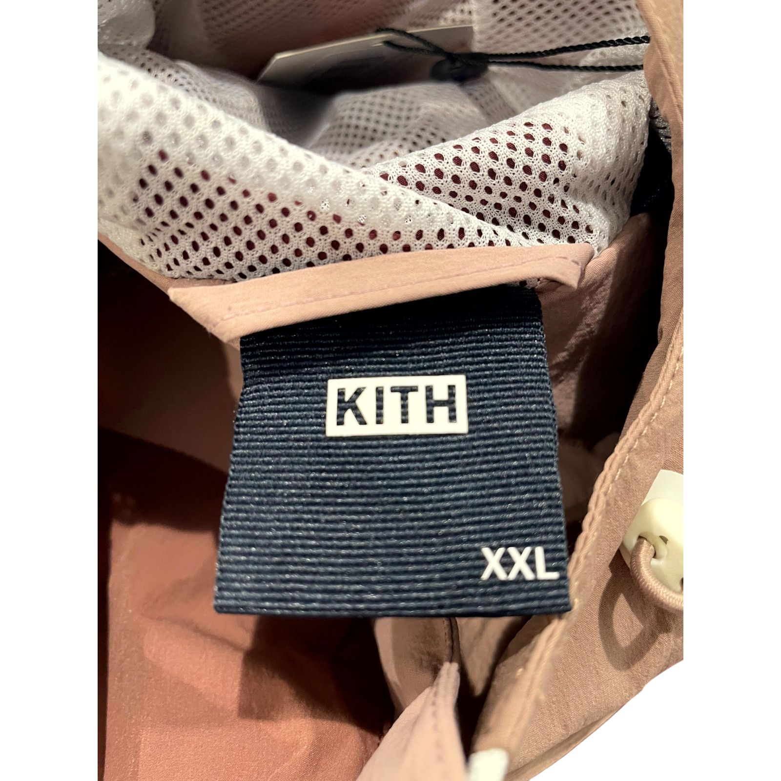 Kith Kith Salmon Windbreaker Pink Jacket Size US XXL / EU 58 / 5 - 4 Thumbnail