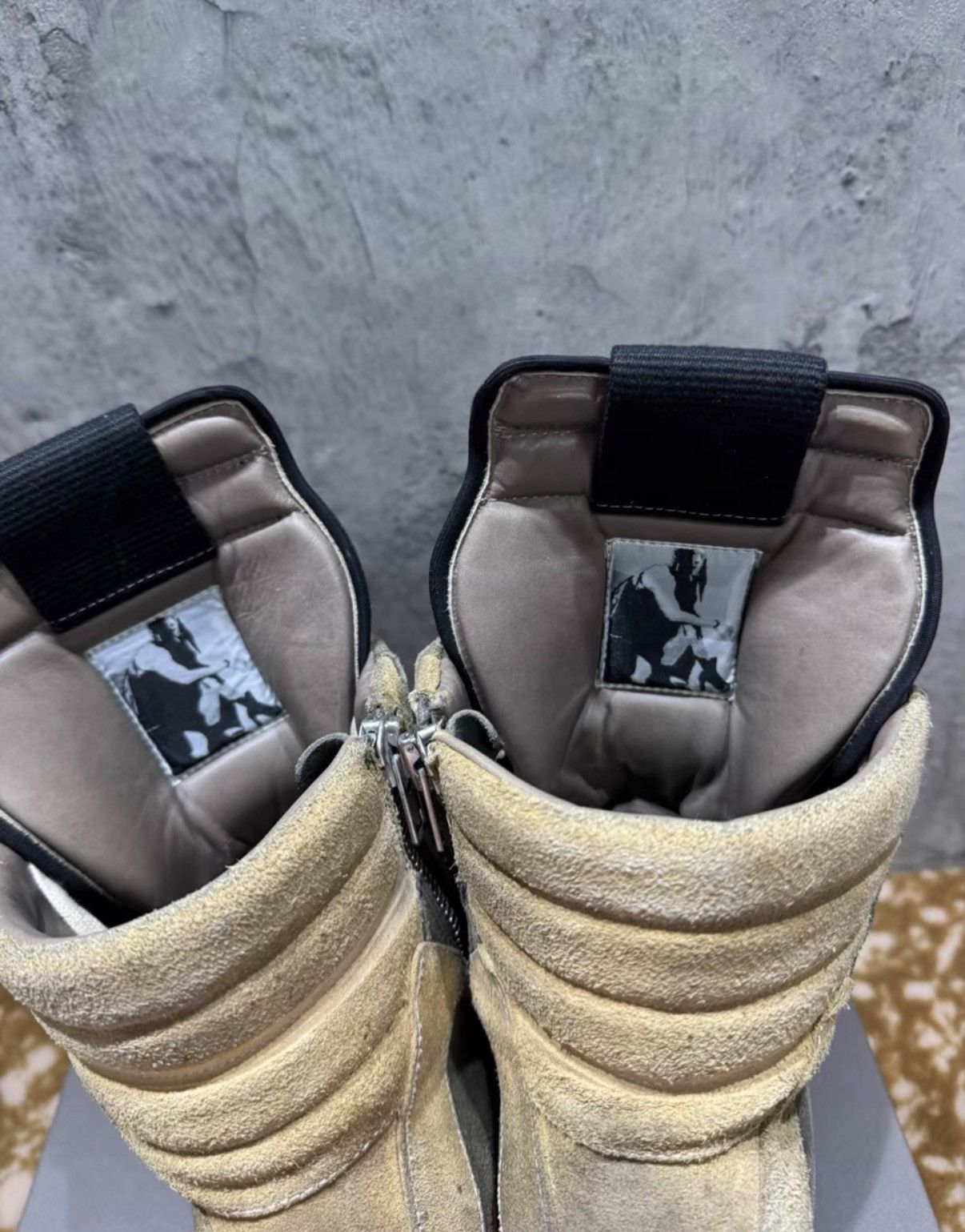 Rick Owens Rick Owens Main Line Milk Grey Suede Reverse Triangle K37 Size US 8 / EU 41 - 4 Thumbnail