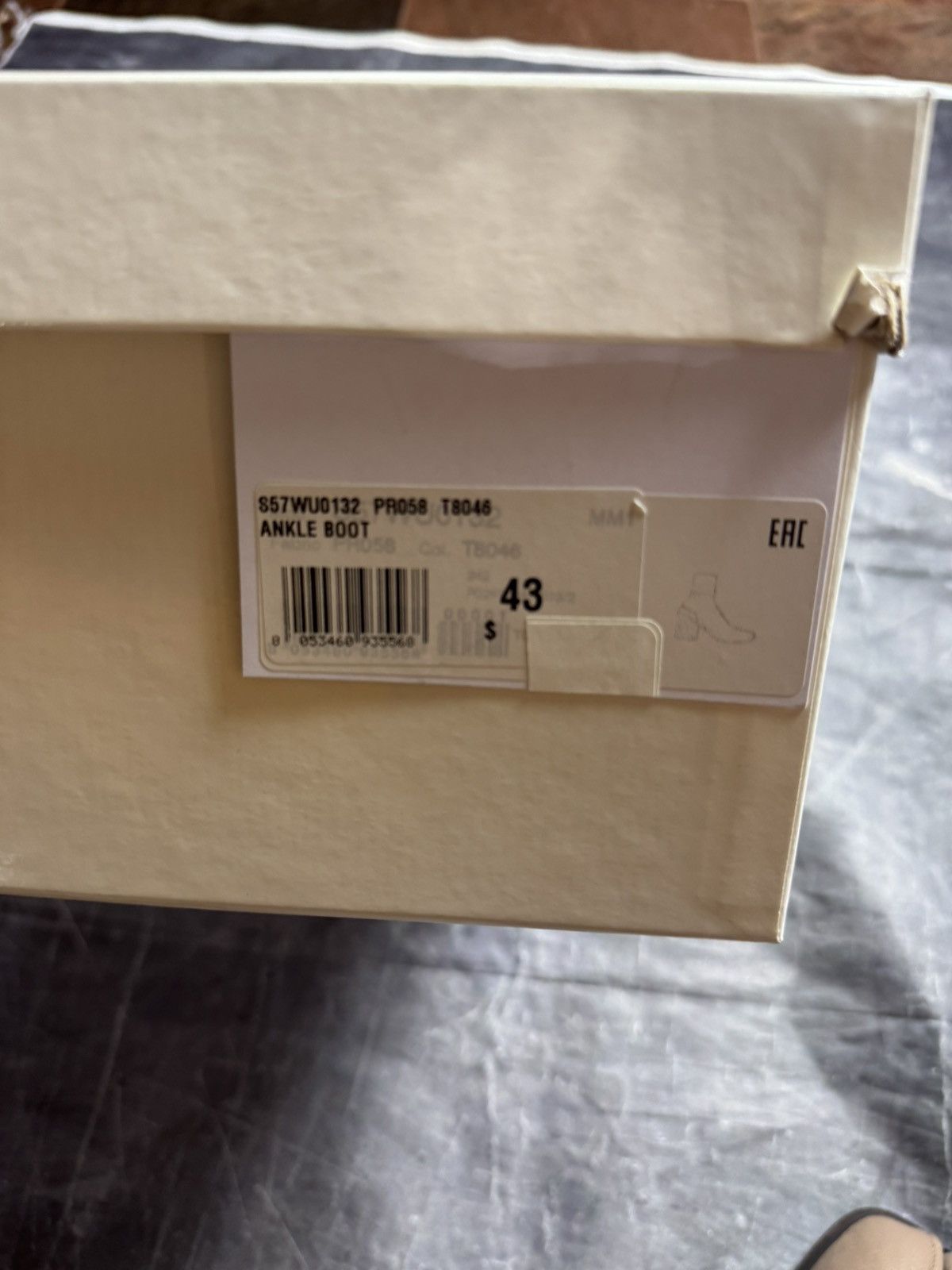 Maison Margiela Maison Margiela Tabi Ankle Boots in Dove Grey Size US 10 / EU 43 - 12 Thumbnail
