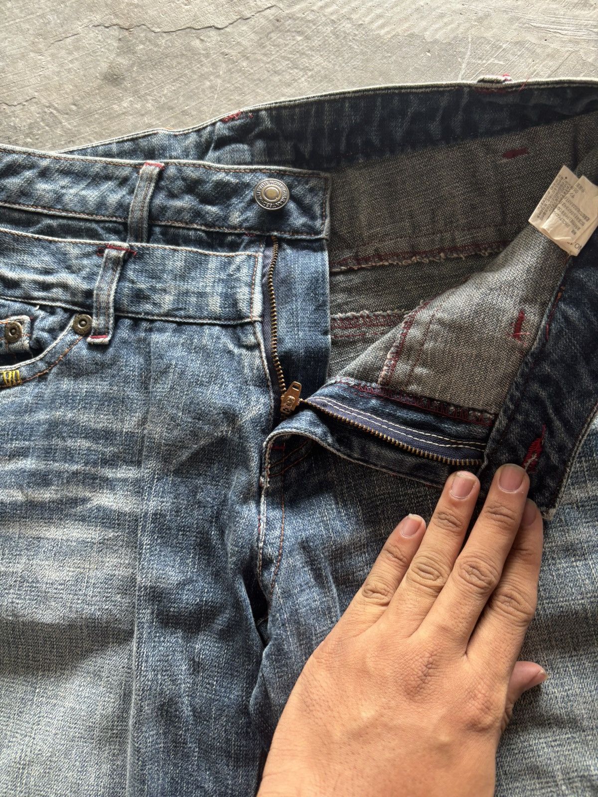 If Six Was Nine CRAZY DOUBLE WAIST JAPANESE DENIM WITH SIDE SKULL EMBROIDERY Size US 32 / EU 48 - 4 Thumbnail