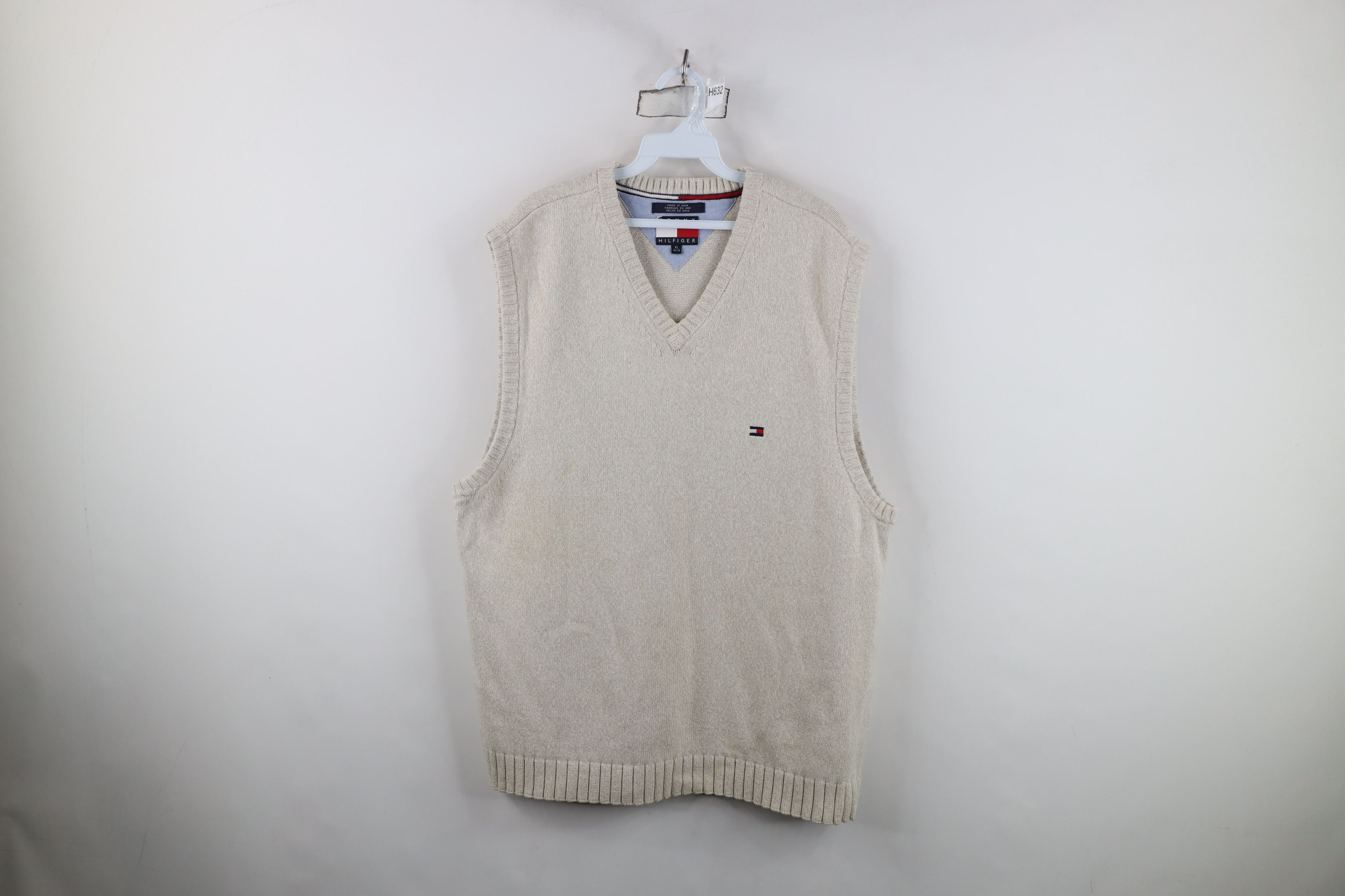 Tommy Hilfiger Vintage 90s Tommy Hilfiger Cotton Knit Sweater Vest Beige Size US XL / EU 56 / 4 - 1 Thumbnail