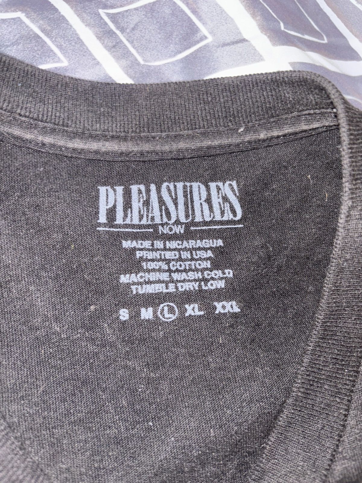 Pleasures Pleasures camera t shirt Size US L / EU 52-54 / 3 - 3 Thumbnail