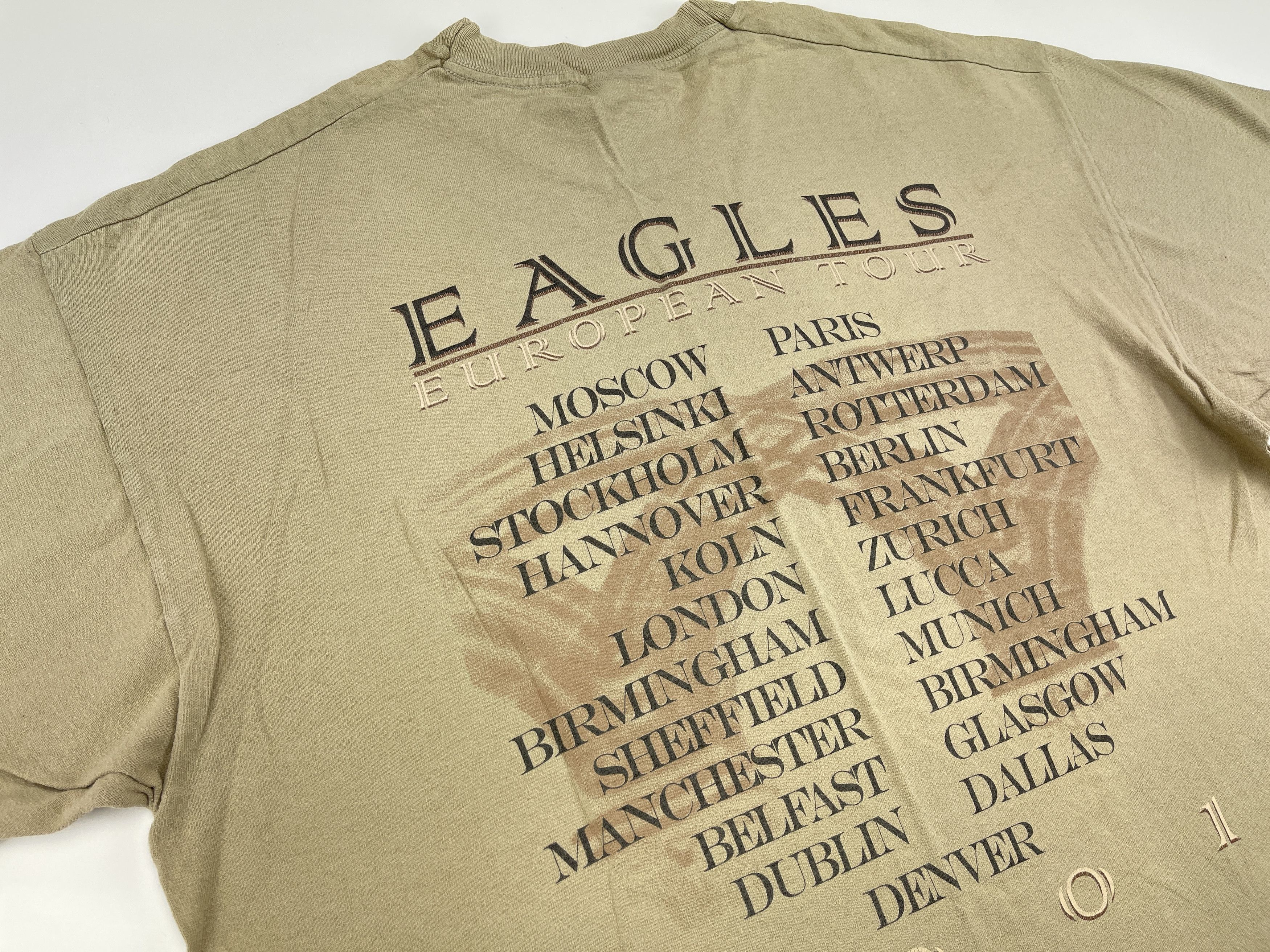 Band Tees Eagles band T-Shirt, vintage 2001 European Tour, 90s, 2000s Size US L / EU 52-54 / 3 - 14 Thumbnail