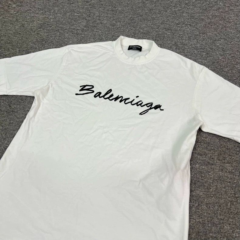 Balenciaga Balenciaga Graffiti letter printed short sleeve T-shirt Size US XXS / EU 40 - 3 Thumbnail