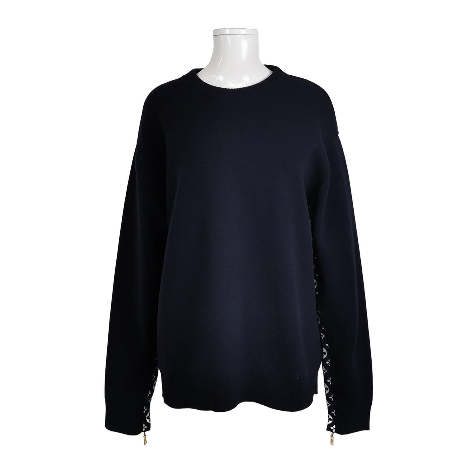 Louis Vuitton Louis Vuitton Monogram Detail Crewneck Sweater Size S Size US S / EU 44-46 / 1 - 1 Thumbnail