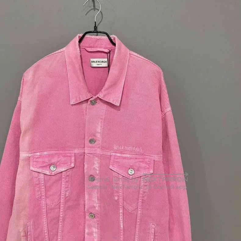 Balenciaga Balenciaga Pink Washed Denim Jacket. Size US M / EU 48-50 / 2 - 2 Thumbnail