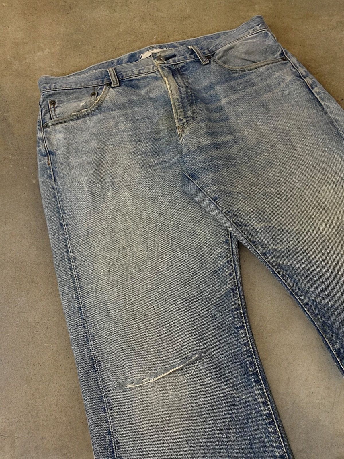 Japanese Brand × Uniqlo Uniqlo Japan Selvedge Dirty Wash Blue Ripped Jeans Denim Size US 38 / EU 54 - 5 Thumbnail