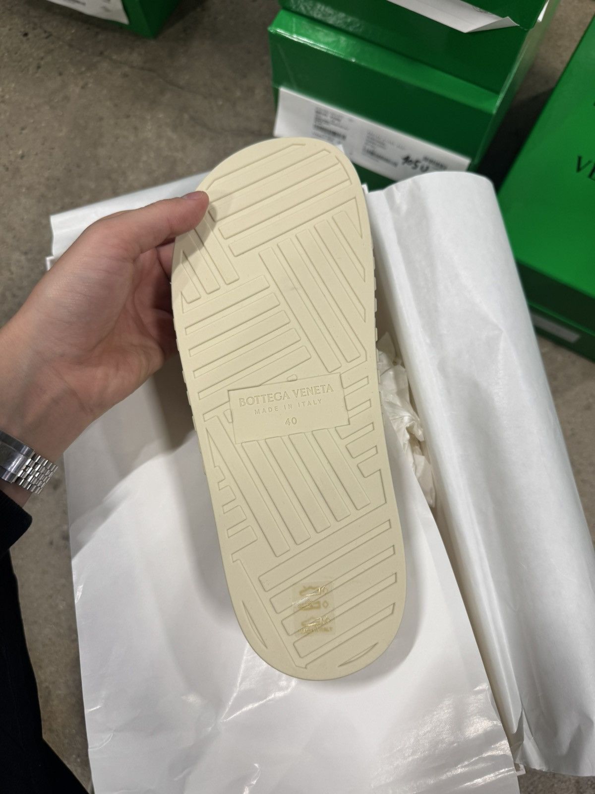 Bottega Veneta Bottega Veneta Embossed Rubber Slides NEW 550$ Size US 7 / EU 40 - 5 Thumbnail