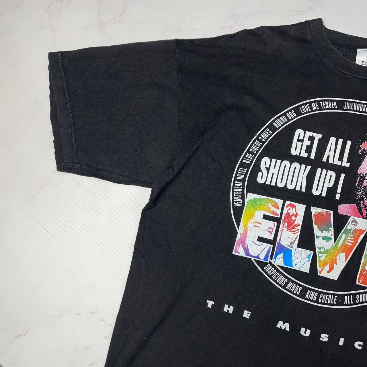 Vintage Vintage Elvis Presley Get All Shook Up! Rock tee Sz XL Size US XL / EU 56 / 4 - 5 Thumbnail