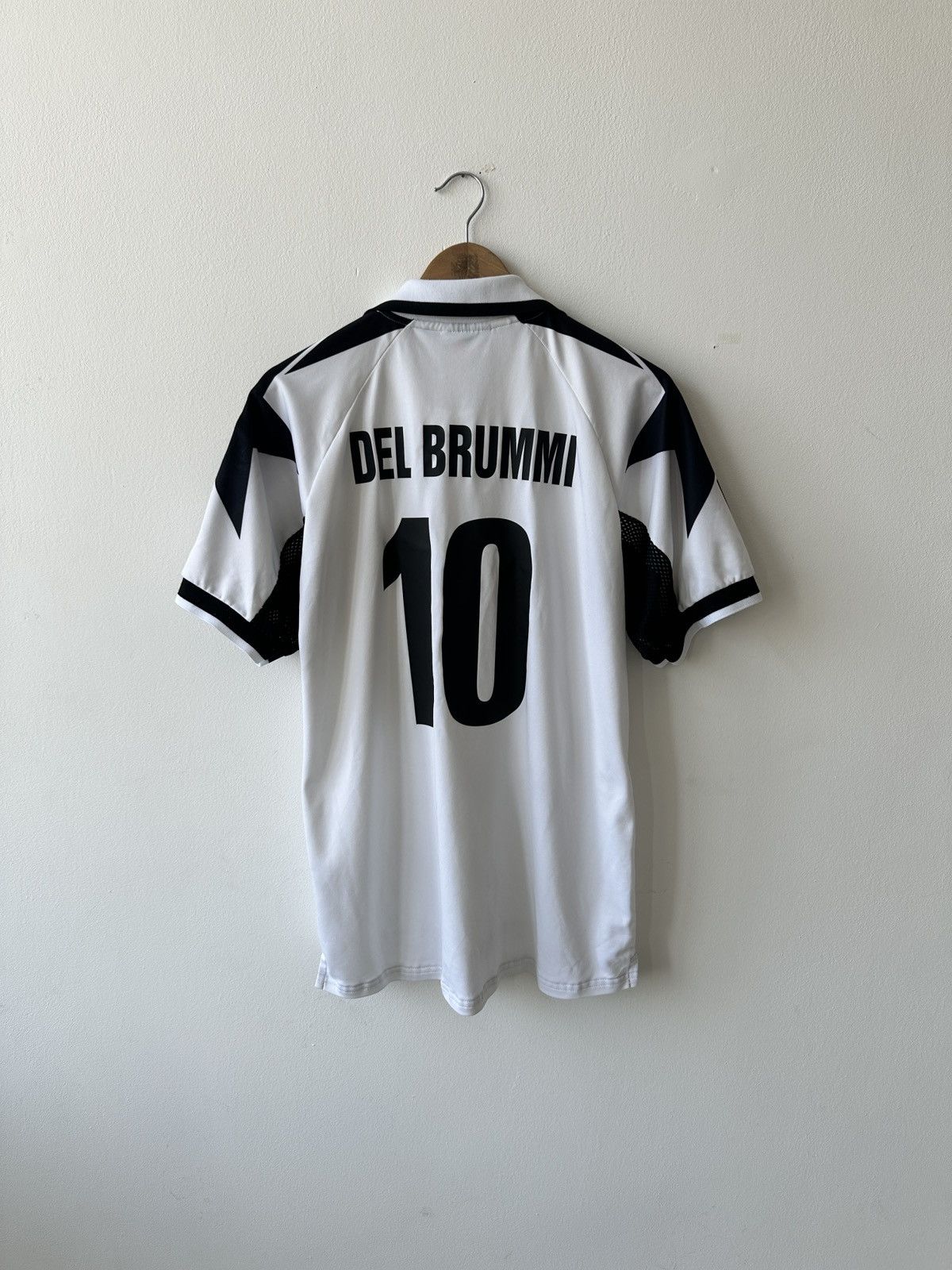 Kappa JUVENTUS 1998 1999 AWAY FOOTBALL SHIRT SOCCER JERSEY KAPPA Size US M / EU 48-50 / 2 - 15 Thumbnail
