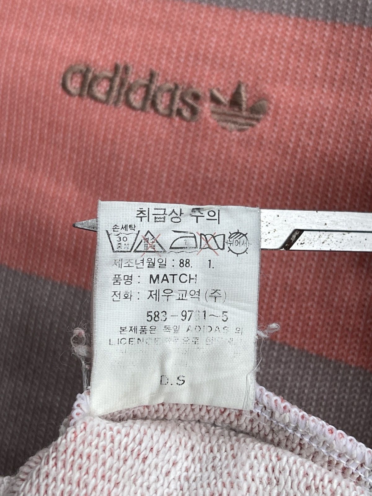 Adidas 90s Adidas Stripe Sweatshirt (Fit For S) Size US S / EU 44-46 / 1 - 13 Thumbnail