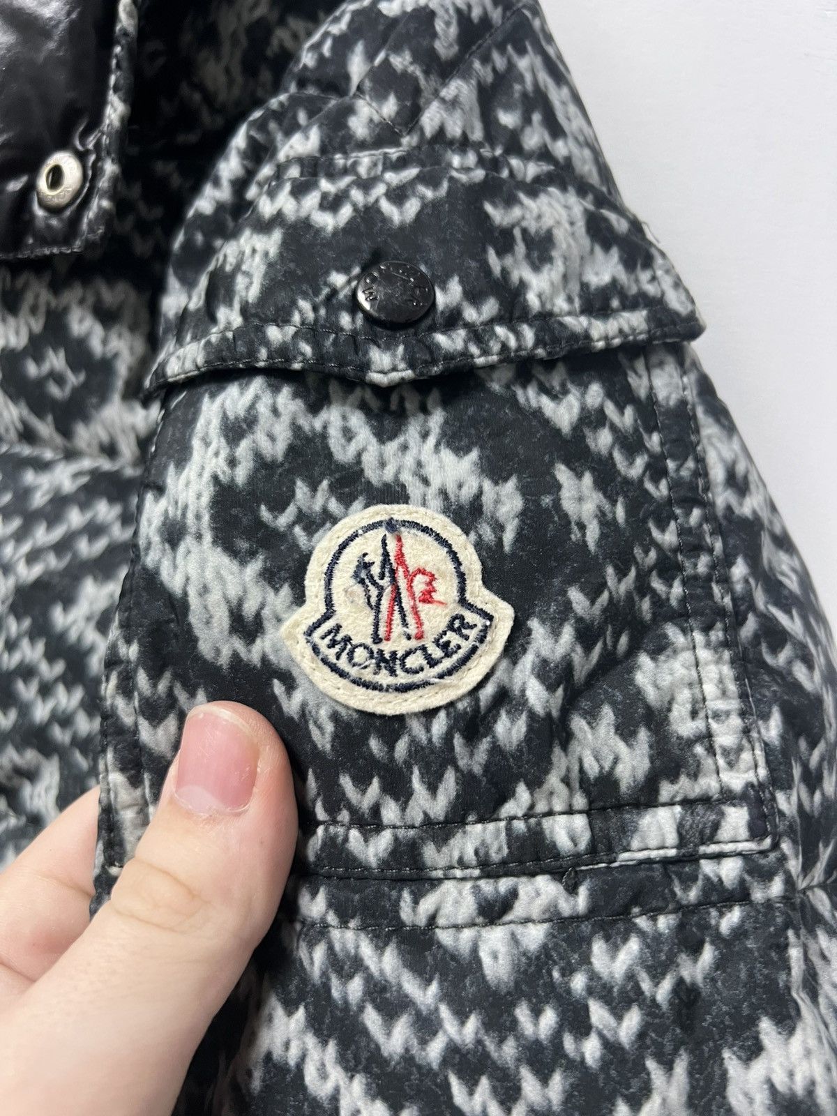 Moncler Vintage Moncler Puffer Jacket Luxury Size US XS / EU 42 / 0 - 6 Thumbnail