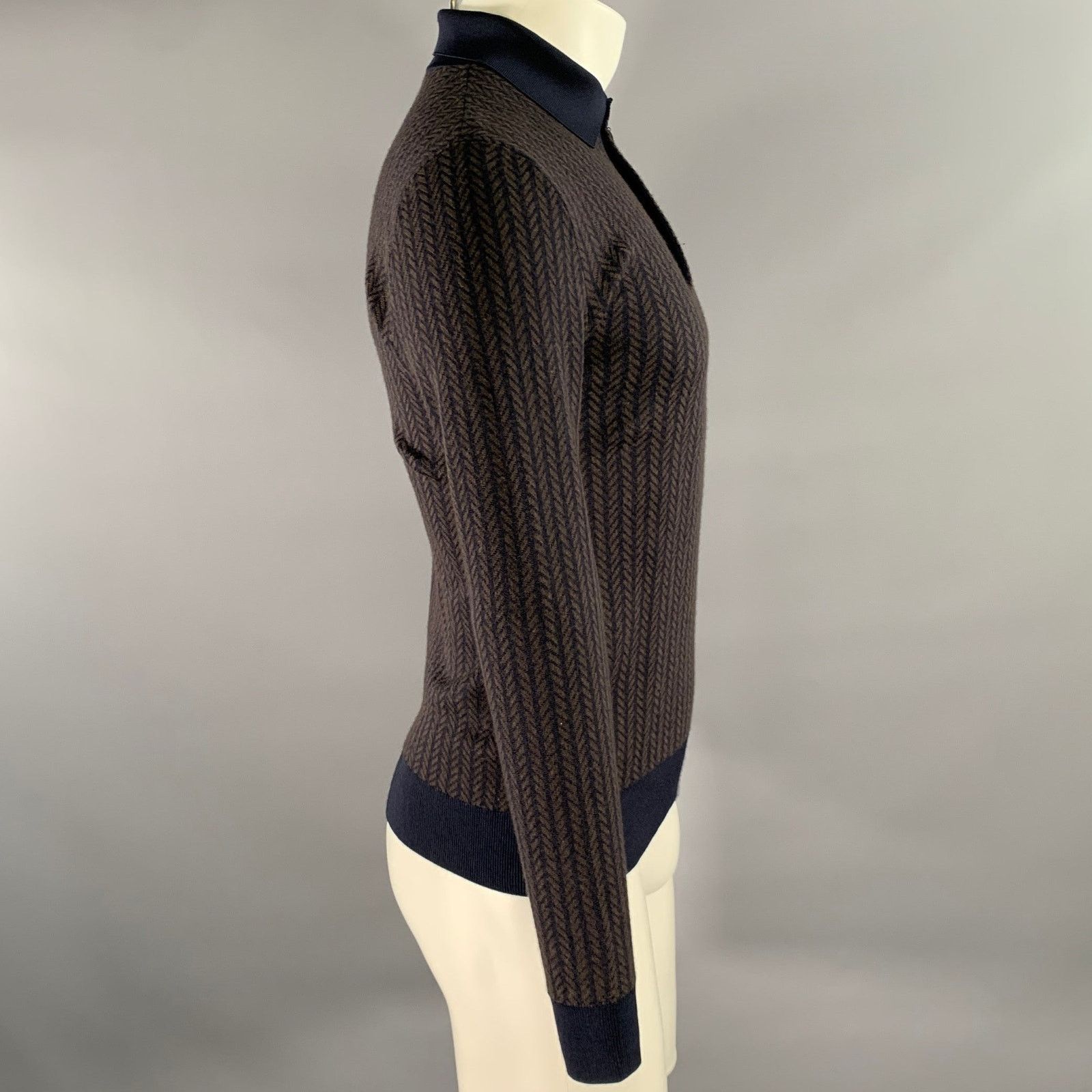 Emporio Armani EMPORIO ARMANI S Navy Herringbone Wool Blend Polo Sweater Size US S / EU 44-46 / 1 - 3 Thumbnail