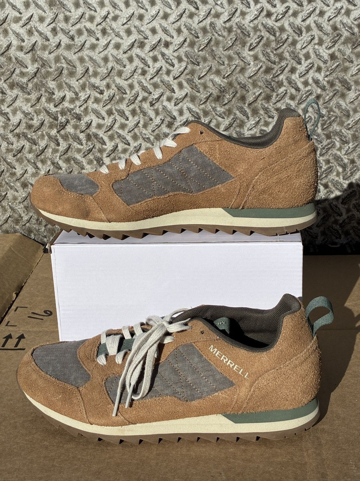 Merrell Merrell Alpine Everyday Mens Brown Suede Shoes Athetic 8.5 Size US 8.5 / EU 41-42 - 2 Thumbnail