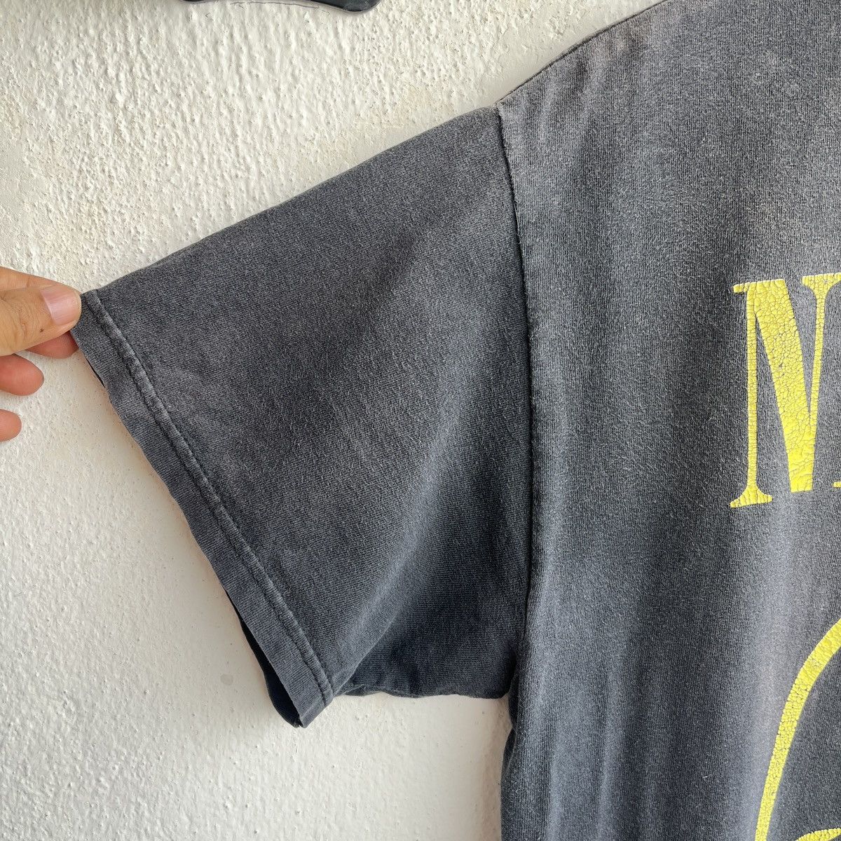 Nirvana VINTAGE Y2K NIRVANA GRUNGE KURT COBAIN SMILE ICON TSHIRT Size US M / EU 48-50 / 2 - 7 Thumbnail