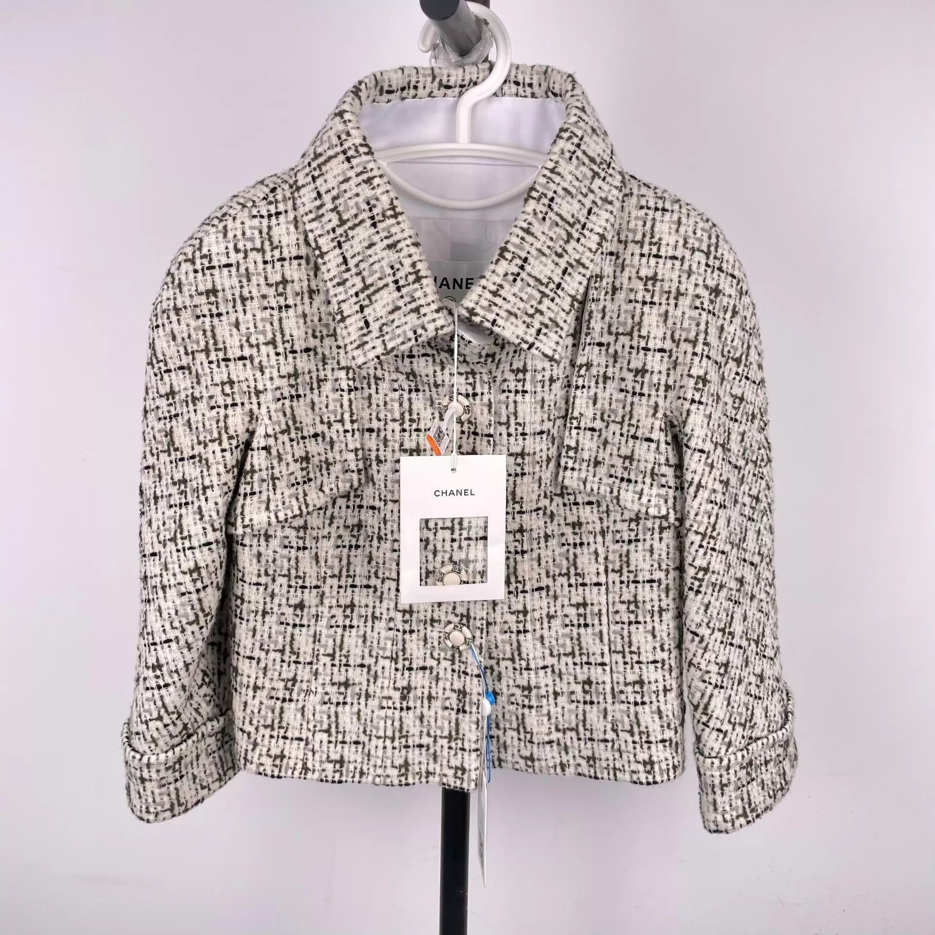 Chanel Chanel tweed women's jacket black white colorblock 34 Size XS / US 0-2 / IT 36-38 - 1 Thumbnail
