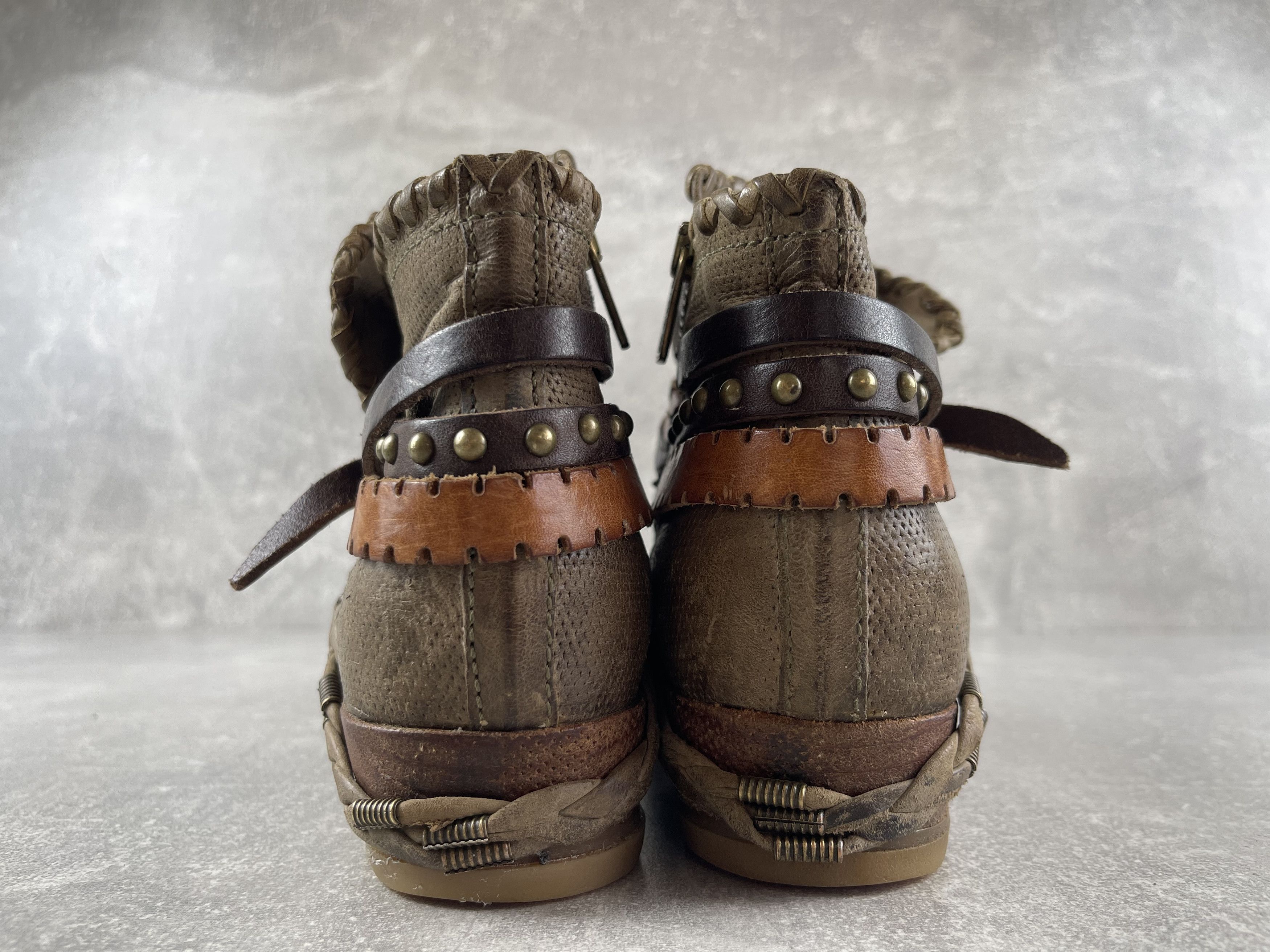 A.S.98 A.S.98 Airstep leather beige avant garde belted boots Size US 6 / IT 36 - 5 Thumbnail