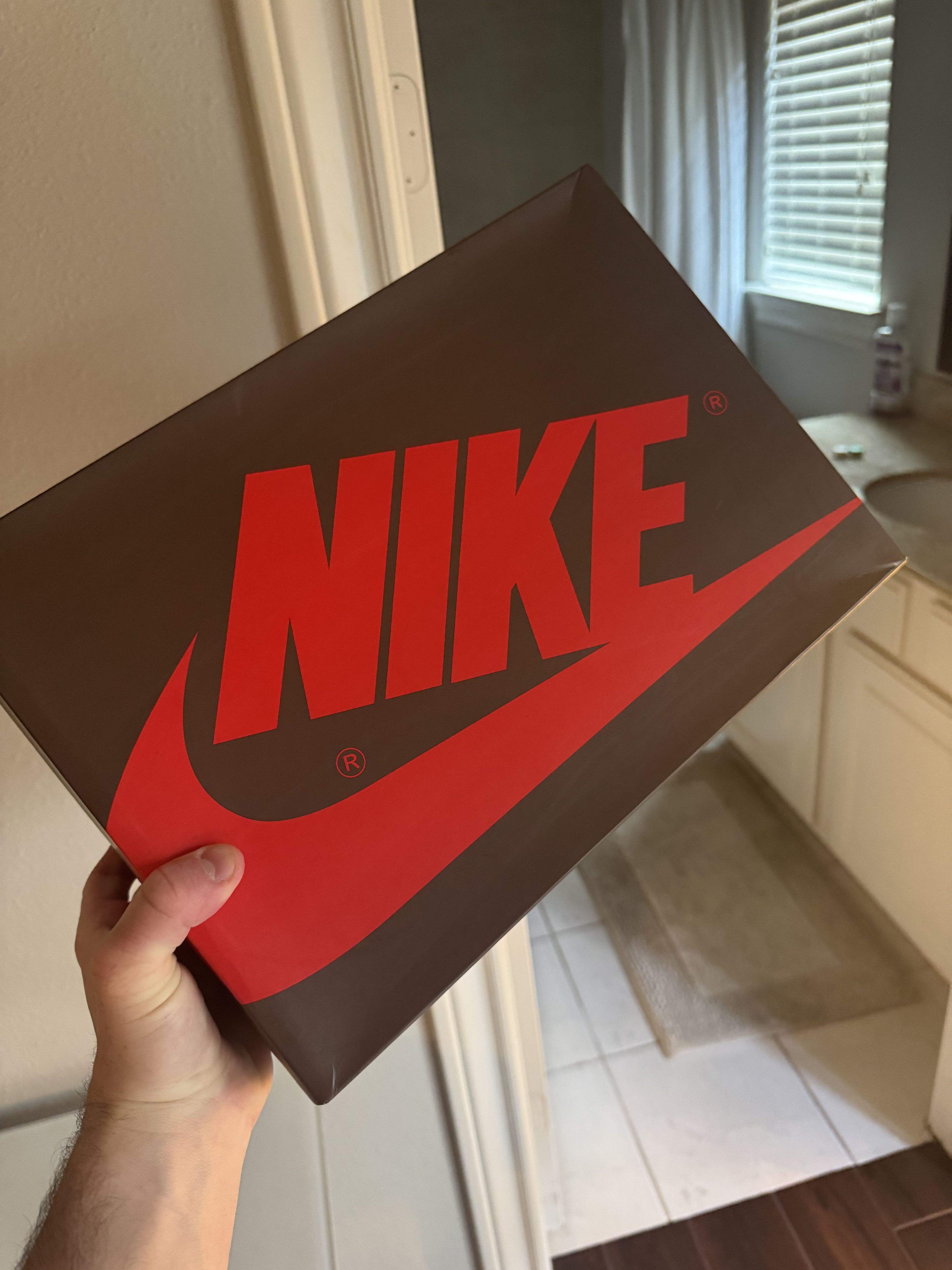Nike × Travis Scott Nike Air Jordan 1 Low OG SP Travis Scott Mocha Size 12.5 Size US 12.5 / EU 45-46 - 20 Thumbnail