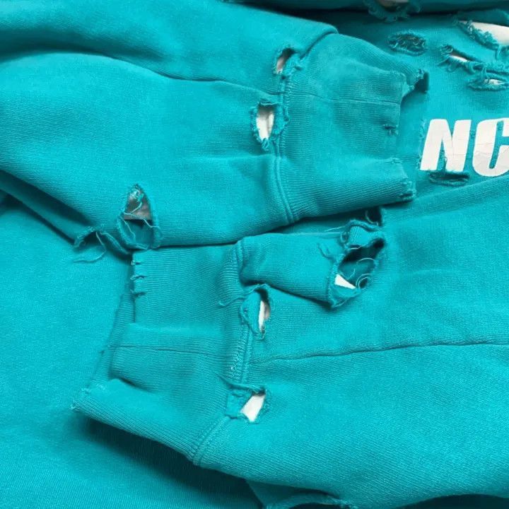 Balenciaga Balenciaga Distressed Logo Hoodie in Light Blue 0079-2507 Size US M / EU 48-50 / 2 - 8 Thumbnail