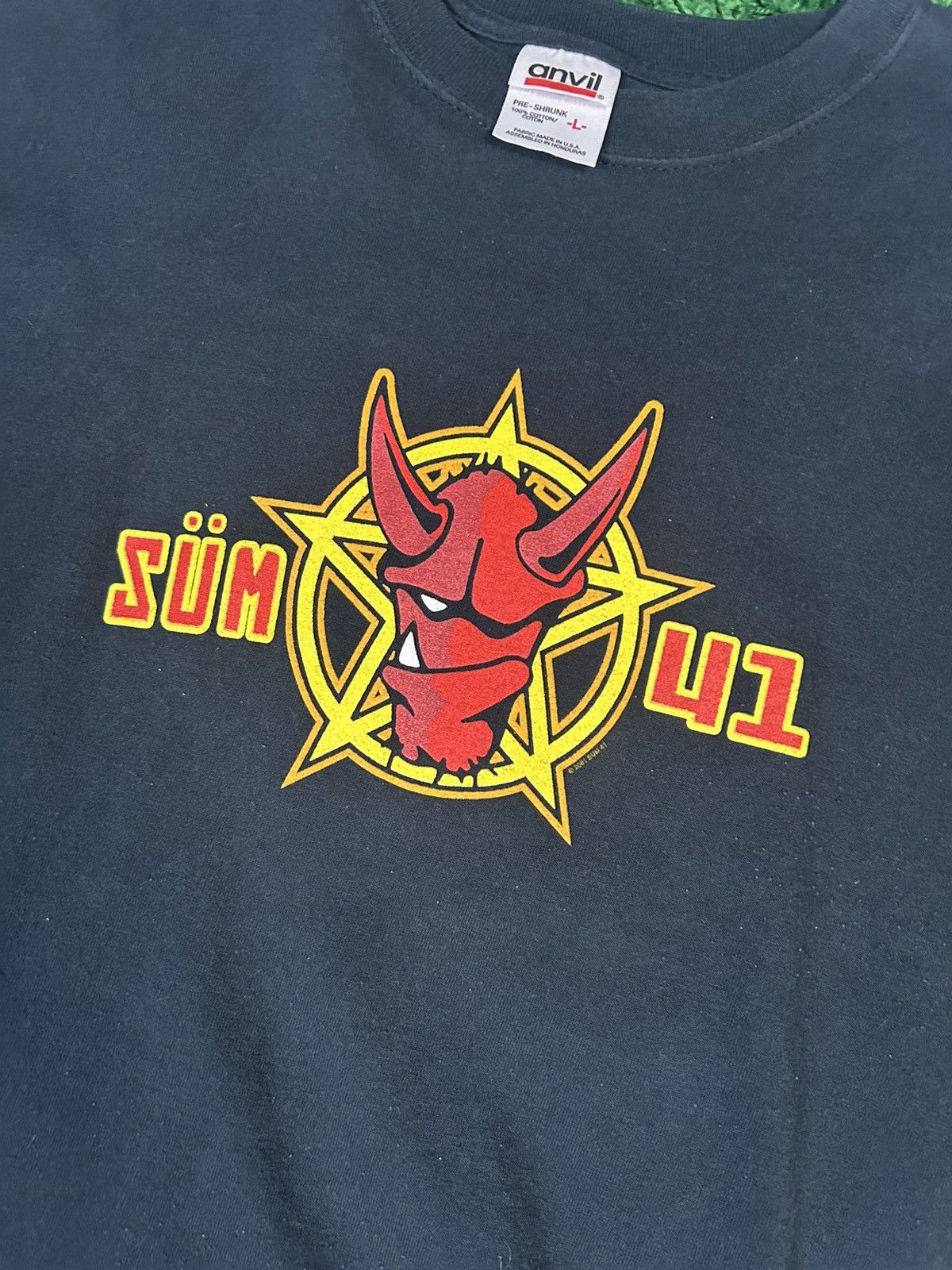 Vintage Vintage 2001 Sum 41 Demon Pentagram T-Shirt Anvil Tag Size L Size US L / EU 52-54 / 3 - 2 Thumbnail