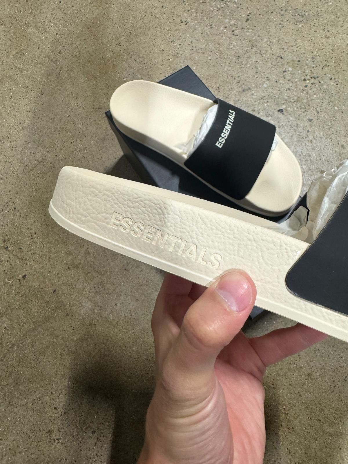 Essentials Fear of God Essentials Rubber Slides NEW Size US 13 / EU 46 - 3 Thumbnail