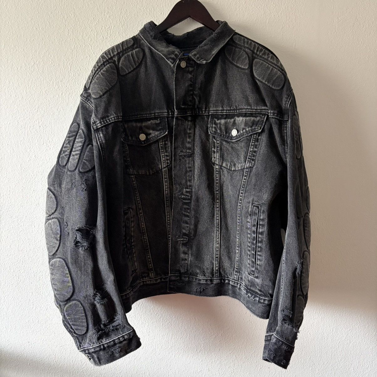 Gap × Kanye West Yeezy gap Balenciaga padded denim jacket washed 