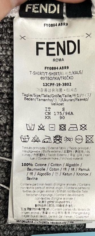 Fendi Fendi / White Letter Embroidered Short Sleeve T-Shirt K12 Size US S / EU 44-46 / 1 - 6 Thumbnail