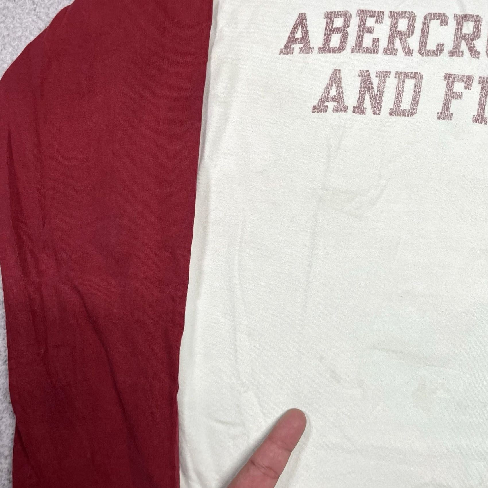 Abercrombie & Fitch Abercrombie & Fitch Shirt Mens L Red Raglan Long Sleeve VTG Made USA Y2K Size US L / EU 52-54 / 3 - 3 Thumbnail