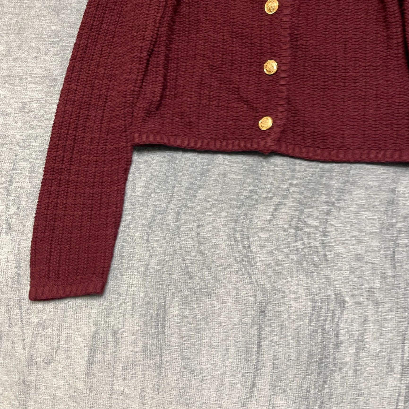 H&M H&M Short Cardigan Sweater Womens Small Red Textured Knit Slim Fit Round Neck Size S / US 4 / IT 40 - 3 Thumbnail