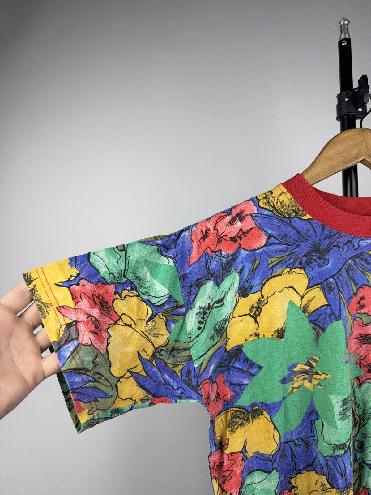 Japanese Brand Retro Vintage 90s Avant Garde Abstract Floral Graphic Tee 🌺 Size US XS / EU 42 / 0 - 4 Thumbnail