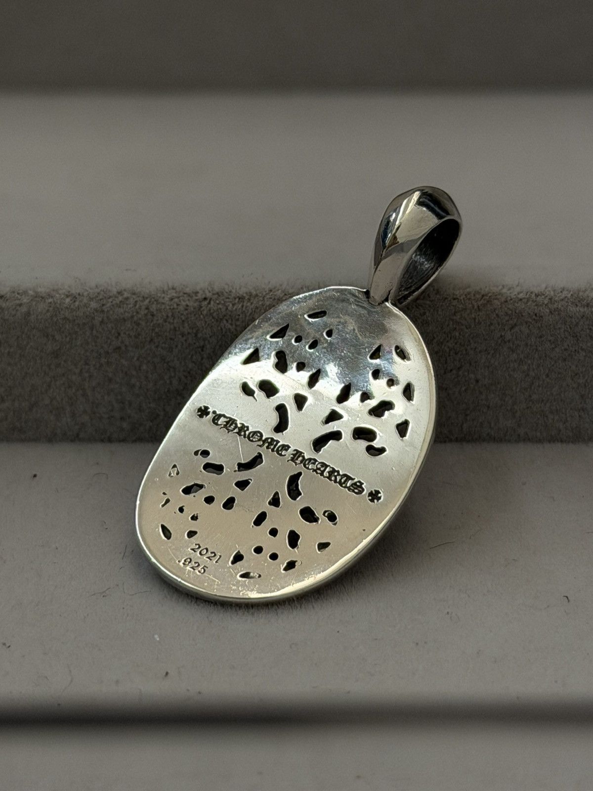 Chrome Hearts Chrome Hearts Classic Oval Diamond Pave Pendant Size ONE SIZE - 9 Thumbnail