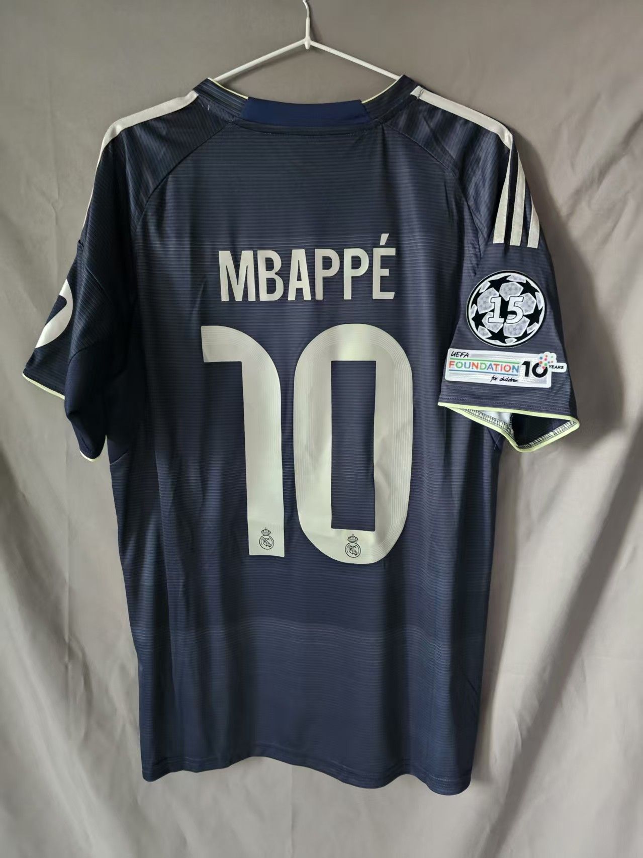 Other 2025 26 Real Madrid #10 Kylian Mbappé Jersey Away Size US M / EU 48-50 / 2 - 1 Thumbnail