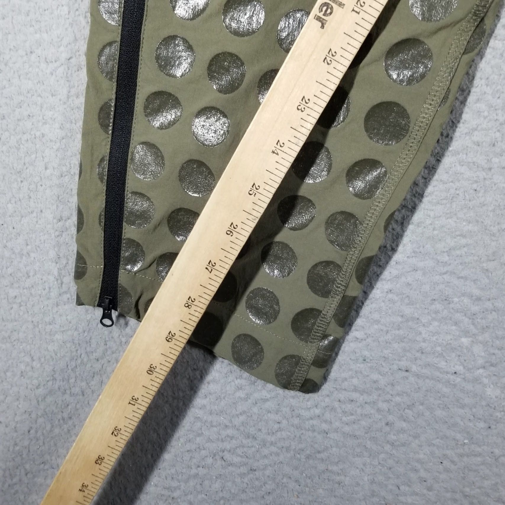 Nike Nike Tech Woven Jogger Pants Medium Unreleased Sample Green Black Dots HQ0197 Size US 31 - 7 Thumbnail