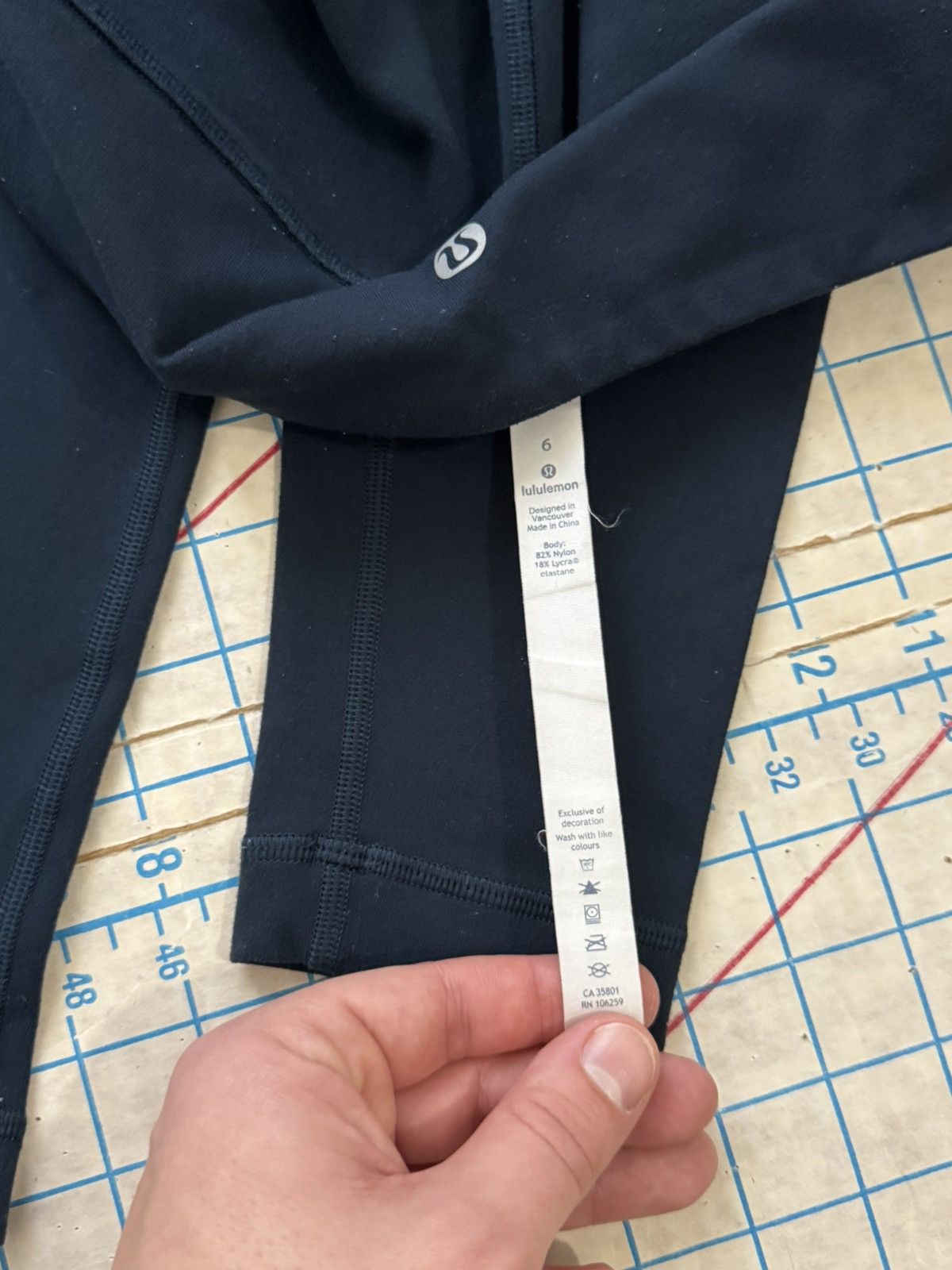 Lululemon Lululemon Leggings Navy Women’s Size 6 Size 28" / US 6 / IT 42 - 7 Thumbnail