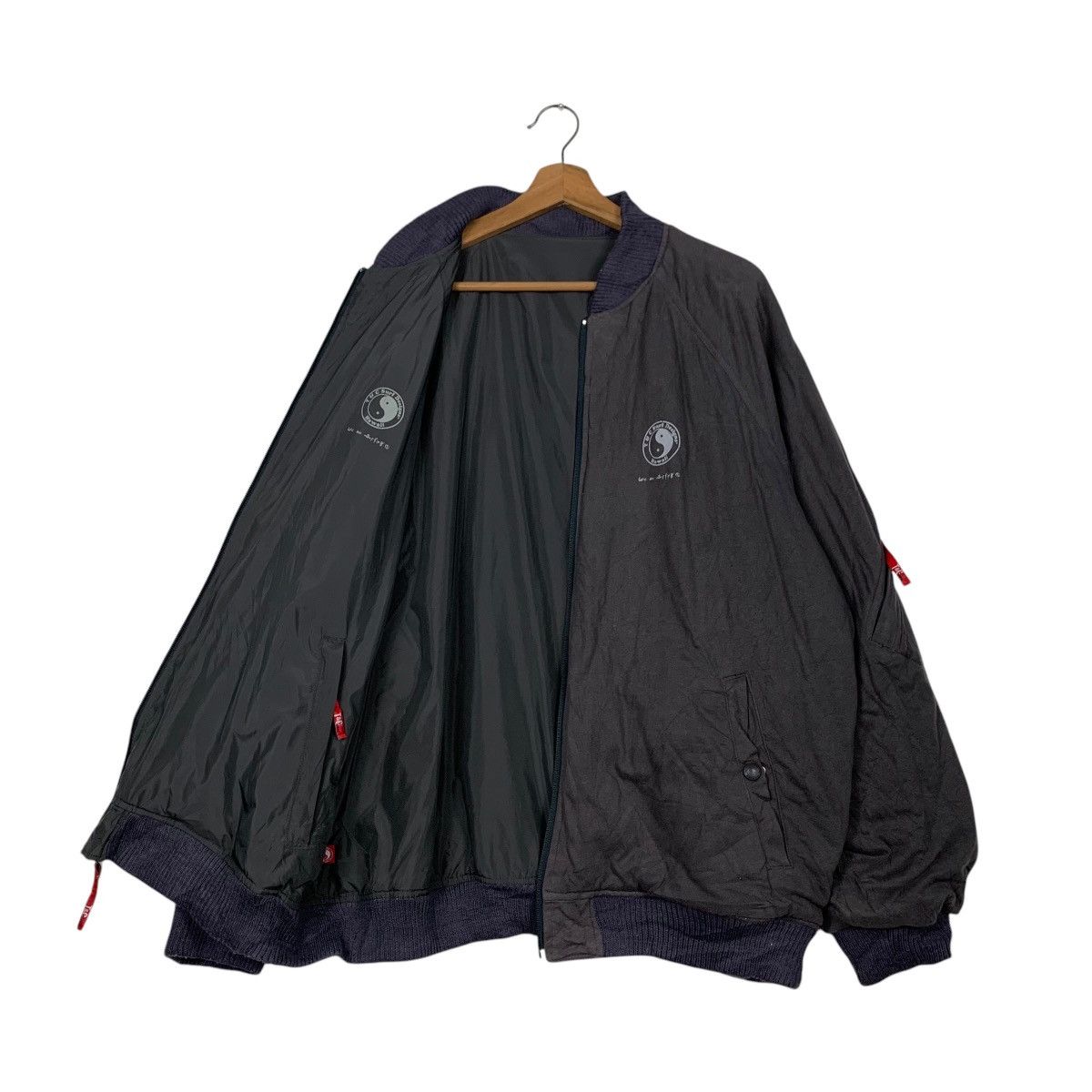 Other T&C SURF Designs Hawaii Reversible Bomber Jacket #2382-C107 Size US L / EU 52-54 / 3 - 11 Thumbnail