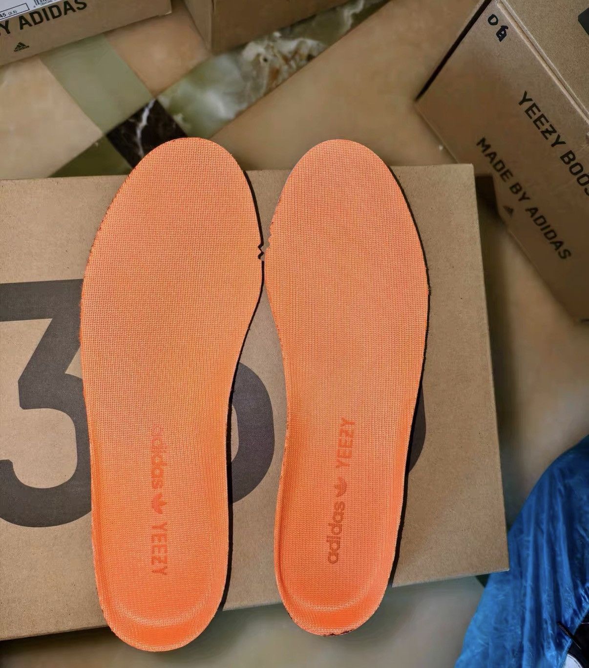 Yeezy Yeezy 350 Sage Grey Orange J42 Size US 6.5 / IT 36.5 - 5 Thumbnail