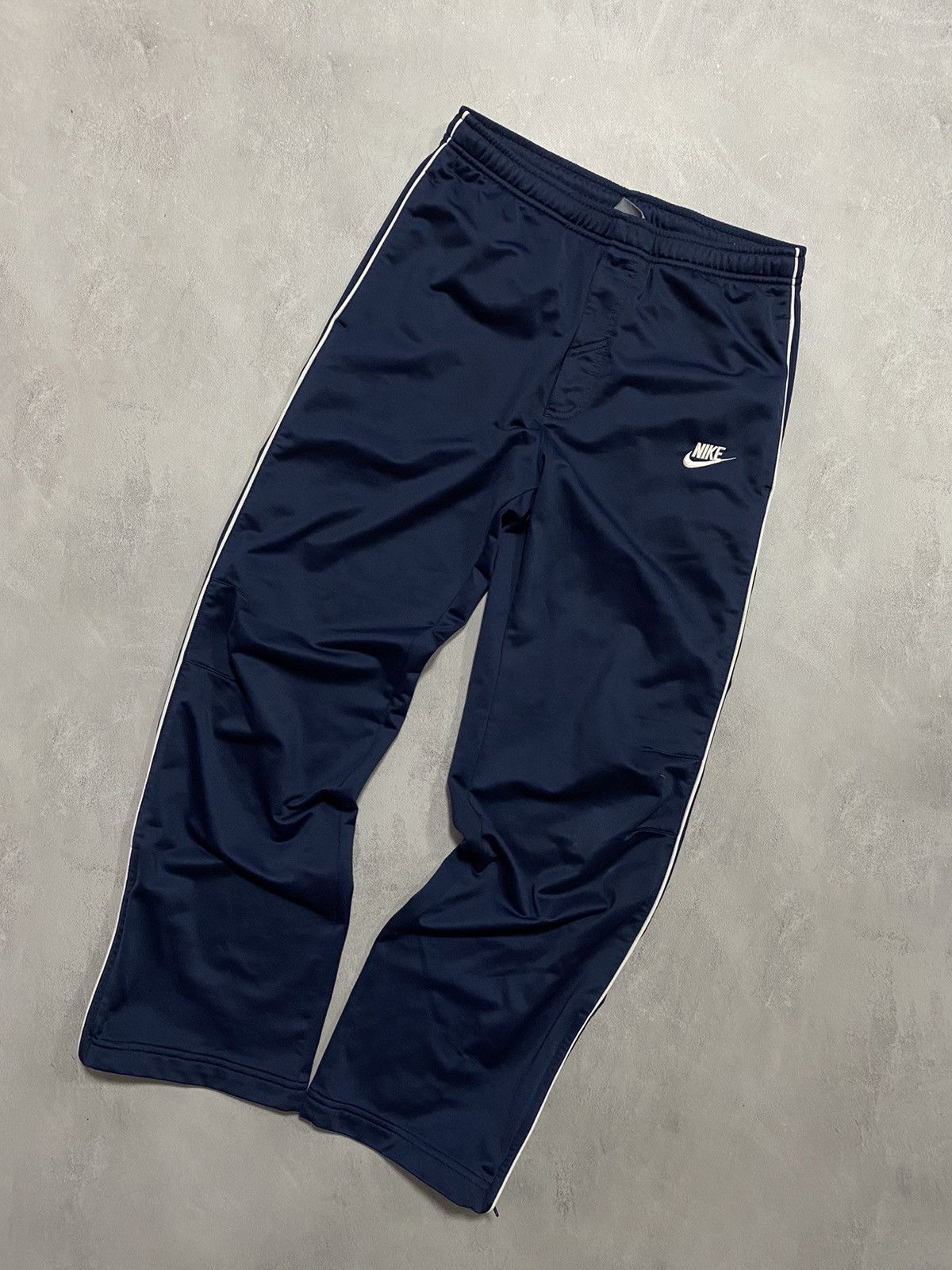 Nike Vintage Nike Track Pants Swoosh Small Size Size US 30 / EU 46 - 1 Thumbnail
