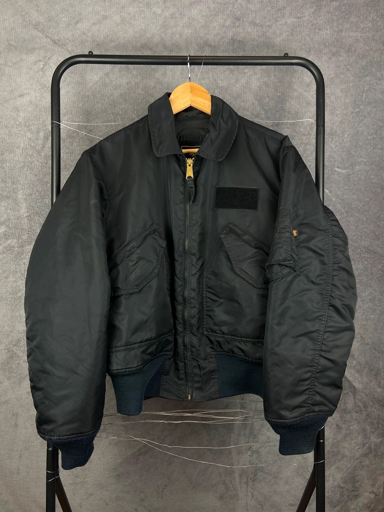 【タイムセール】VETEMENTS ALPHA INDUSTRIESダウンベスト 大きいサイズと大きい服のメンズ通販【ビッグエムワン】大きい