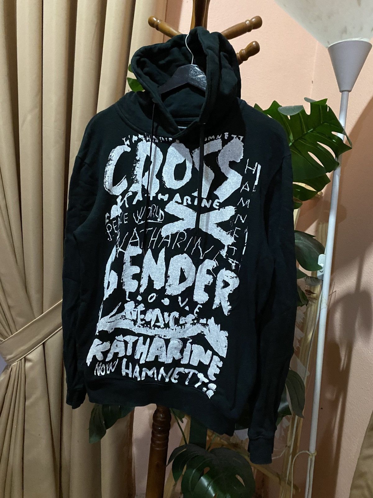 Katharine Hamnett London Katharine Hamnett Kataru Koikuchi Cross Gender Peace Hoodie Size US S / EU 44-46 / 1 - 4 Thumbnail