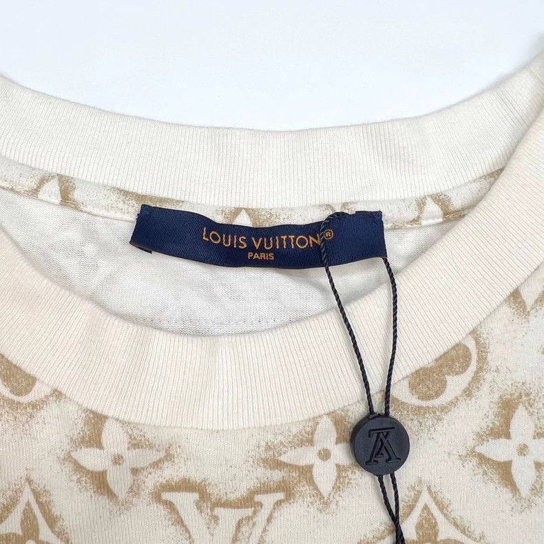 Louis Vuitton Louis Vuitton Beige presbyopic full print short sleeve T-s Size US XL / EU 56 / 4 - 4 Thumbnail