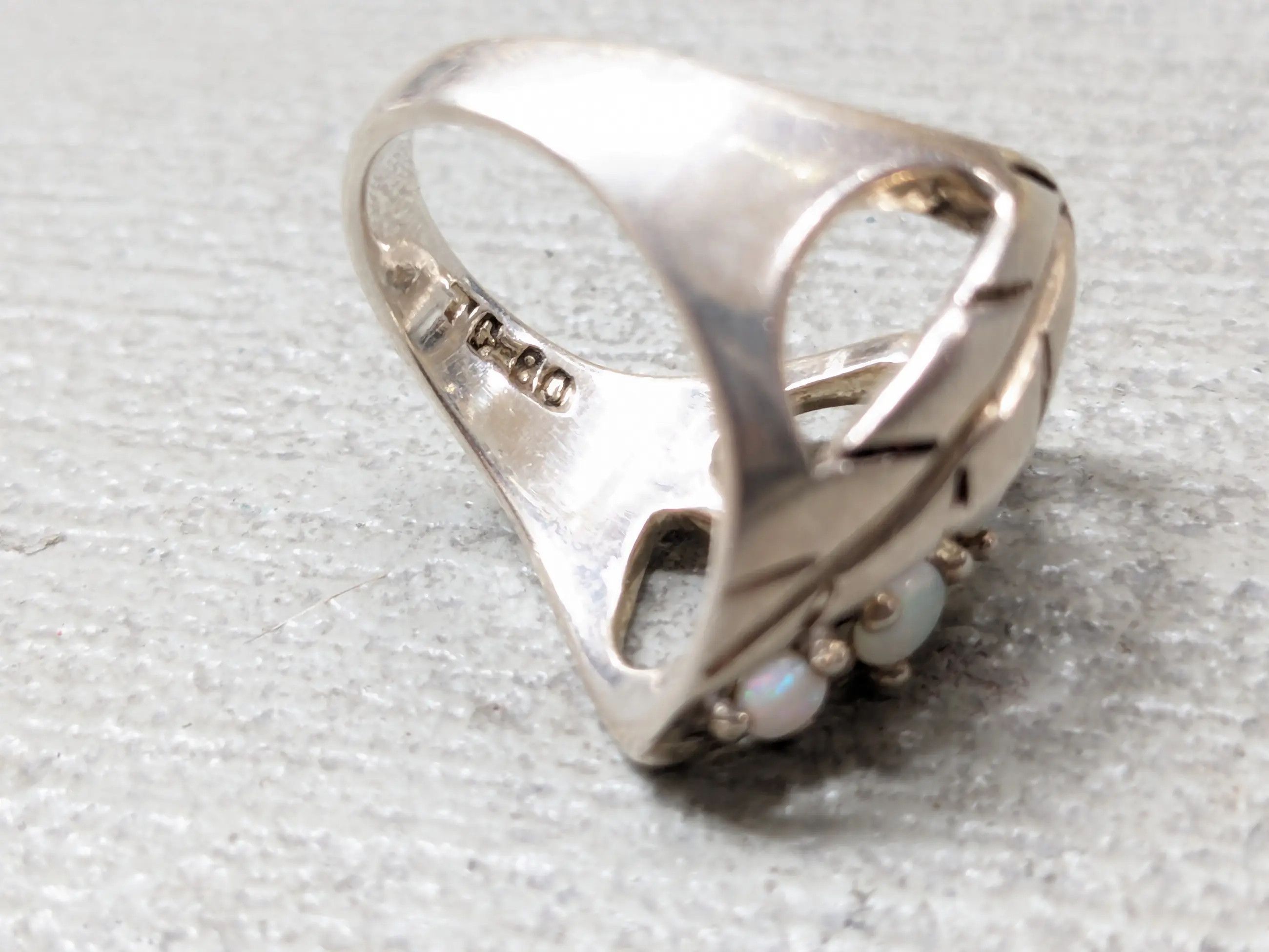Jewelry × Sterling Silver Vintage Sterling Silver Ring Opal 9 Leaf Native Indian Taxco Size ONE SIZE - 9 Thumbnail